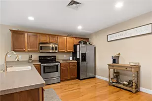 667 Metacom Ave, Bristol, RI 02809 - Photo 16