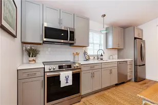 32 Exchange St, East Greenwich, RI 02818 - Photo 22