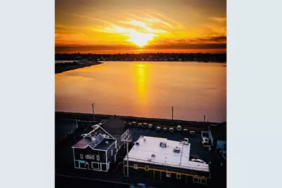 116 Aquidneck Avenue, Middletown, RI 02842 - Photo 16