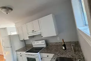 42 Putnam St, Providence, RI 02909 - Photo 2