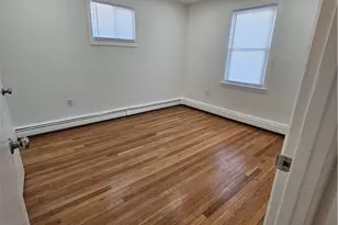 34 Elmcrest Dr, Pawtucket, RI 02861 - Photo 4