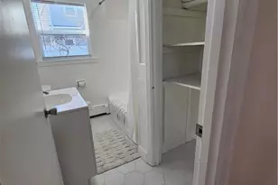 34 Elmcrest Dr, Pawtucket, RI 02861 - Photo 12