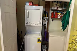 1117 Douglas Ave, North Providence, RI 02904 - Photo 12