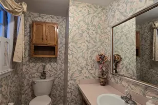 17 Rhode Island Ave, Johnston, RI 02919 - Photo 34