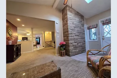 17 Rhode Island Avenue, Johnston, RI 02919 - Photo 18