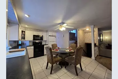 17 Rhode Island Avenue, Johnston, RI 02919 - Photo 6