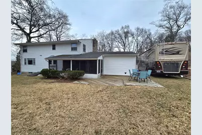 17 Rhode Island Avenue, Johnston, RI 02919 - Photo 2