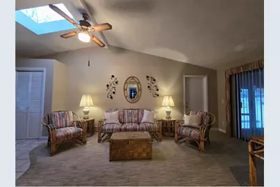 17 Rhode Island Avenue, Johnston, RI 02919 - Photo 16