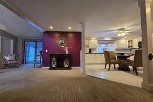 17 Rhode Island Ave, Johnston, RI 02919 - Photo 16