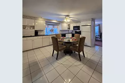 17 Rhode Island Avenue, Johnston, RI 02919 - Photo 8