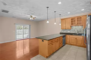 41 Breakneck Hill Rd, Lincoln, RI 02865 - Photo 8