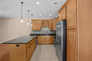 41 Breakneck Hill Rd, Lincoln, RI 02865 - Photo 10