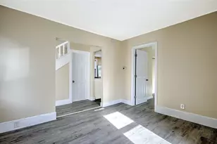 67 Joslin St, Providence, RI 02909 - Photo 4
