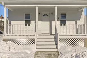 293 State St, Bristol, RI 02809 - Photo 2