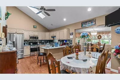 23 Albert Avenue, Barrington, RI 02806 - Photo 6