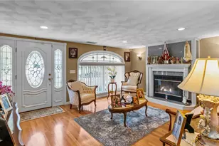 23 Albert Ave, Barrington, RI 02806 - Photo 4