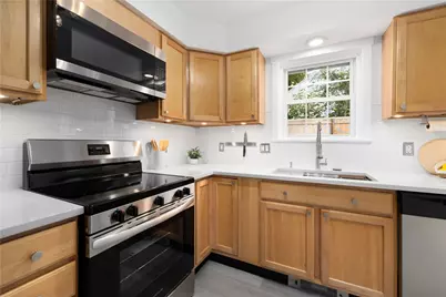 45 Cherry Lane #C, South Kingstown, RI 02879 - Photo 2