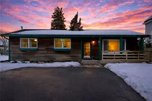 55 Rhode Island Blvd, Portsmouth, RI 02871 - Photo 1