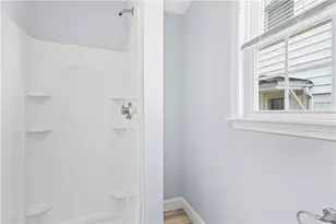 37 Tyndall Ave, Providence, RI 02908 - Photo 12