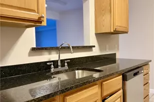 3 Admiralty Dr, Middletown, RI 02842 - Photo 2