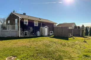 19 Flint Corn Rd, Portsmouth, RI 02871 - Photo 16