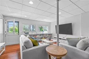 38 Seaview Ave, South Kingstown, RI 02879 - Photo 14