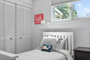 38 Seaview Ave, South Kingstown, RI 02879 - Photo 28