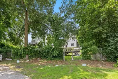 83 Summer Street, Woonsocket, RI 02895 - Photo 34