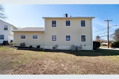 129 Simmonsville Avenue, Johnston, RI 02919 - Photo 44