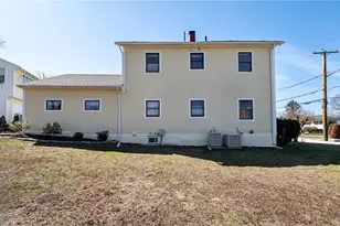 129 Simmonsville Ave, Johnston, RI 02919 - Photo 44