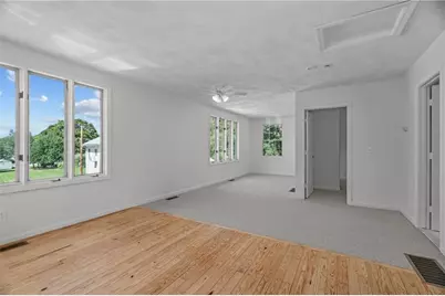 129 Simmonsville Avenue, Johnston, RI 02919 - Photo 30