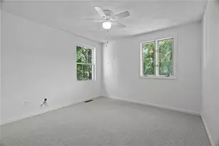 129 Simmonsville Ave, Johnston, RI 02919 - Photo 26