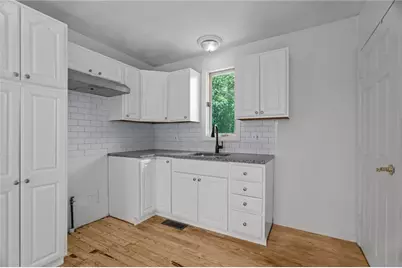 129 Simmonsville Avenue, Johnston, RI 02919 - Photo 32