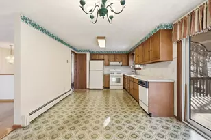 7 Hidden Valley Ln, Lincoln, RI 02865 - Photo 6