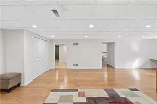 180 Spencer Woods Dr, Warwick, RI 02818 - Photo 32