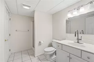 180 Spencer Woods Dr, Warwick, RI 02818 - Photo 34