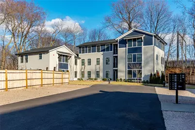 32 Exchange Street #203, East Greenwich, RI 02818 - Photo 2