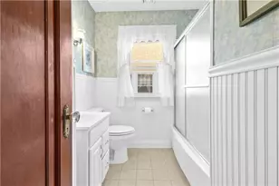 55 Melrose Dr, Cranston, RI 02910 - Photo 18