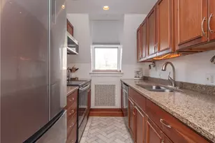 1 Oakwood Terrace, Newport, RI 02840 - Photo 20