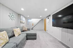 11 Midway Dr, Warwick, RI 02886 - Photo 22