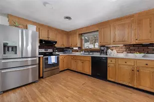 73 Westwood Dr, Cumberland, RI 02864 - Photo 6