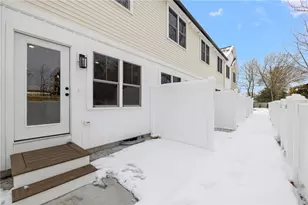 2907 Post Rd, Warwick, RI 02886 - Photo 32