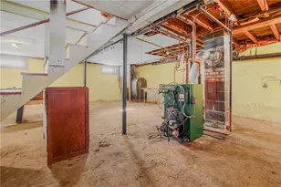 131 Pawtuxet Terrace, West Warwick, RI 02893 - Photo 26