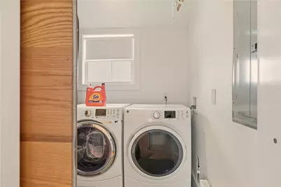 59 Houston Avenue, Newport, RI 02840 - Photo 14