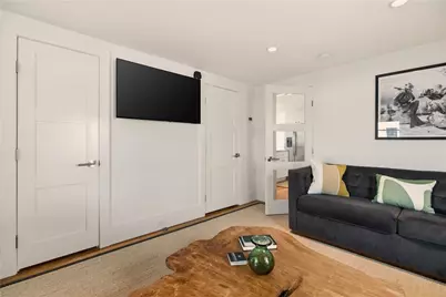 59 Houston Avenue, Newport, RI 02840 - Photo 20