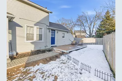 28 Jefferson Avenue, East Providence, RI 02915 - Photo 24