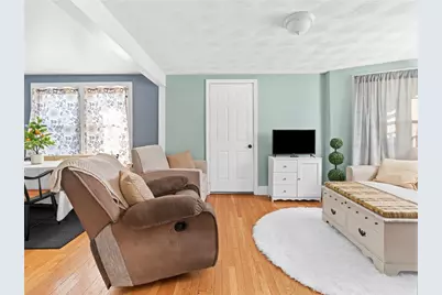 28 Jefferson Avenue, East Providence, RI 02915 - Photo 12