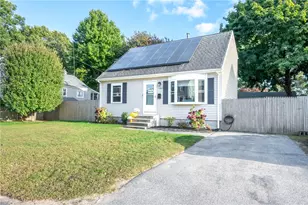 108 Fern St, Warwick, RI 02889 - Photo 2