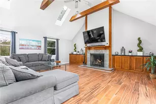 22 Colonial Dr, Westerly, RI 02891 - Photo 6