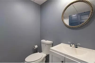 38 Dr. Marcus Wheatland Boulevard #5, Newport, RI 02840 - Photo 10